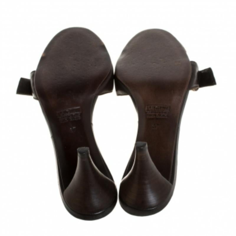 Women's Giuseppe Zanotti Brown Leather Buckle Detail Open Toe Sandals Size 37 For Sale