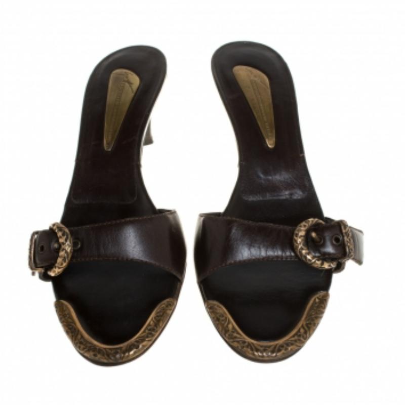 Giuseppe Zanotti Brown Leather Buckle Detail Open Toe Sandals Size 37 For Sale 1