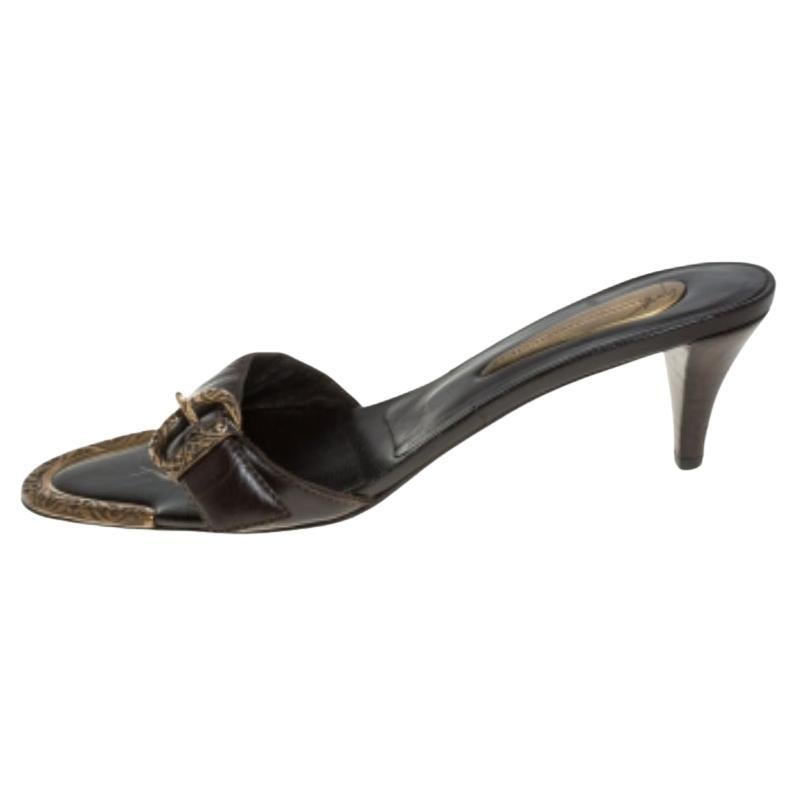 Giuseppe Zanotti Brown Leather Buckle Detail Open Toe Sandals Size 37 For Sale