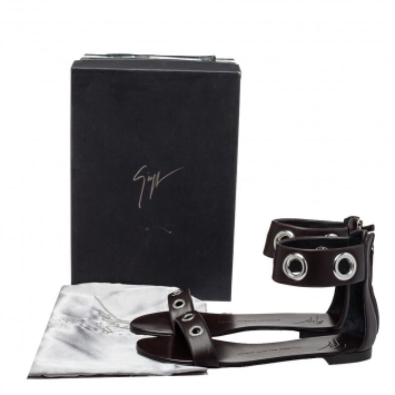 Giuseppe Zanotti Brown Leather Flat Ankle Cuff Sandals Size 38 For Sale 3