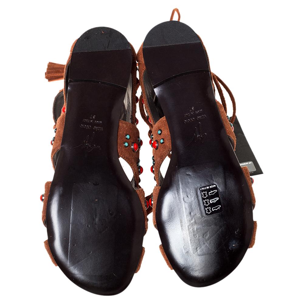 Giuseppe Zanotti Brown Studded Suede Gladiator Tassel Lace Flat Sandals Size 37 In New Condition In Dubai, Al Qouz 2