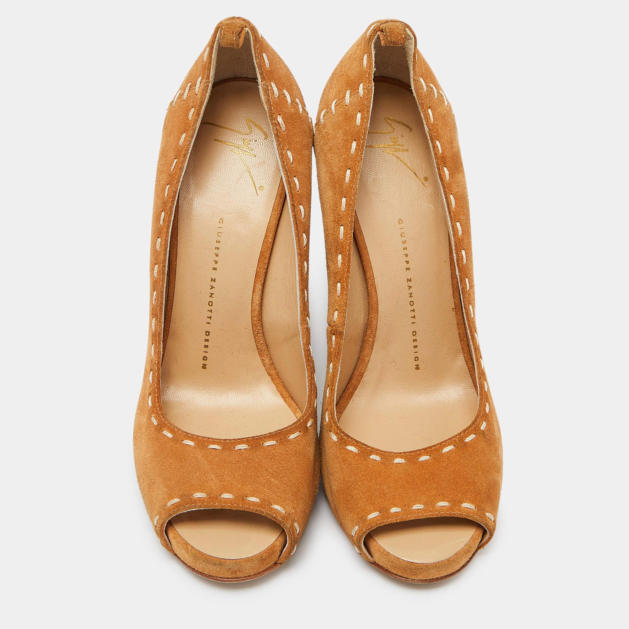 Giuseppe Zanotti Brown Suede Espadrille Wedge Ankle Strap Peep Toe Pumps Size 39 In Excellent Condition For Sale In Dubai, Al Qouz 2