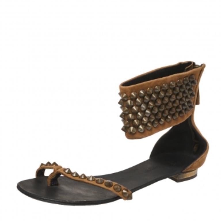 Black Giuseppe Zanotti Brown Suede Leather Studded Toe Ring Sandals Size 38.5 For Sale