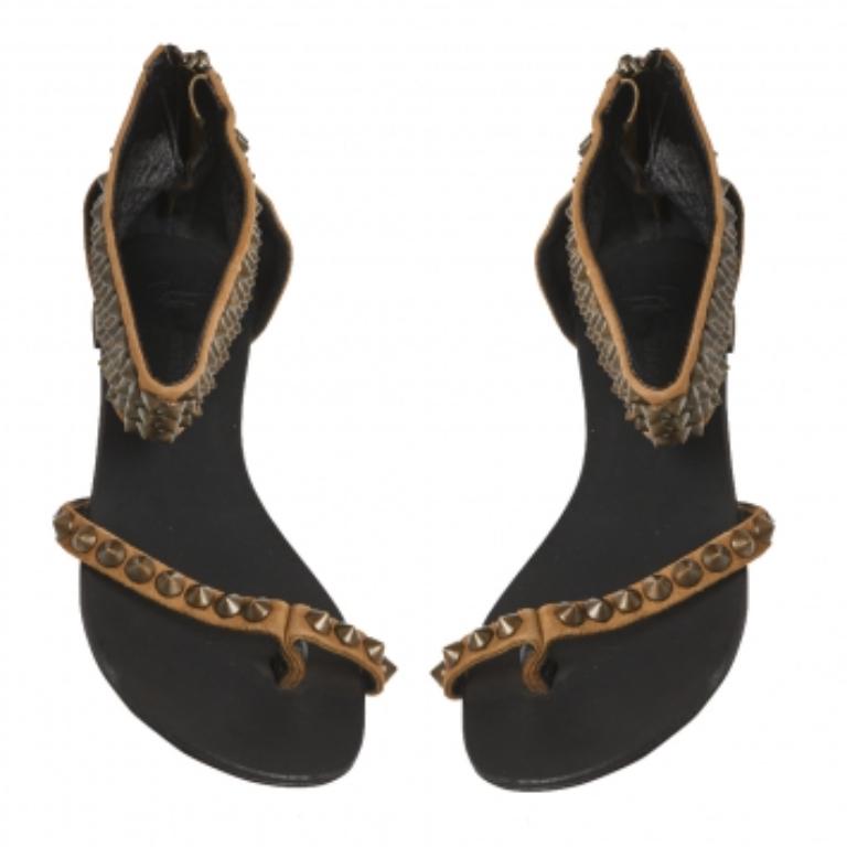 Women's Giuseppe Zanotti Brown Suede Leather Studded Toe Ring Sandals Size 38.5 For Sale