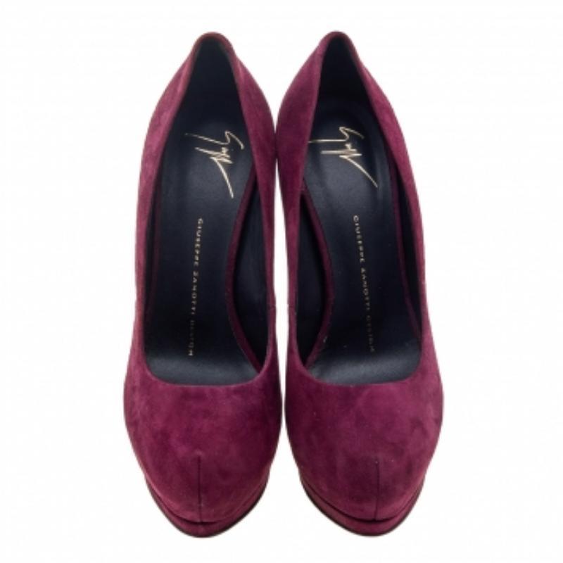 Giuseppe Zanotti  Burgundy Suede Platform Pumps Size 37.5 In Good Condition For Sale In Dubai, Al Qouz 2
