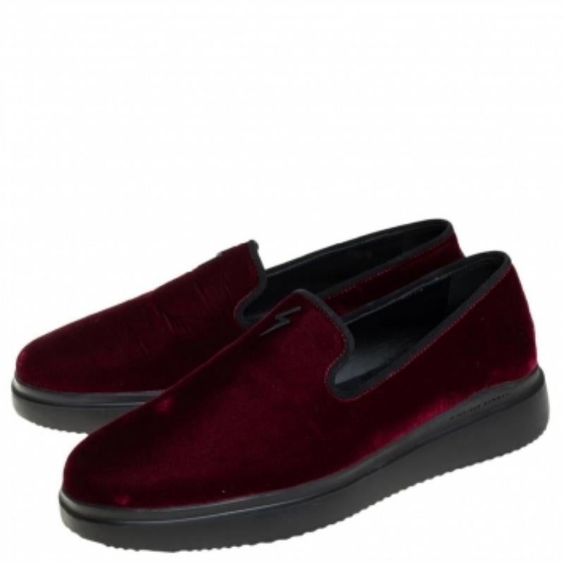 Men's Giuseppe Zanotti Burgundy Velvet Slip On Sneakers Size 42 For Sale