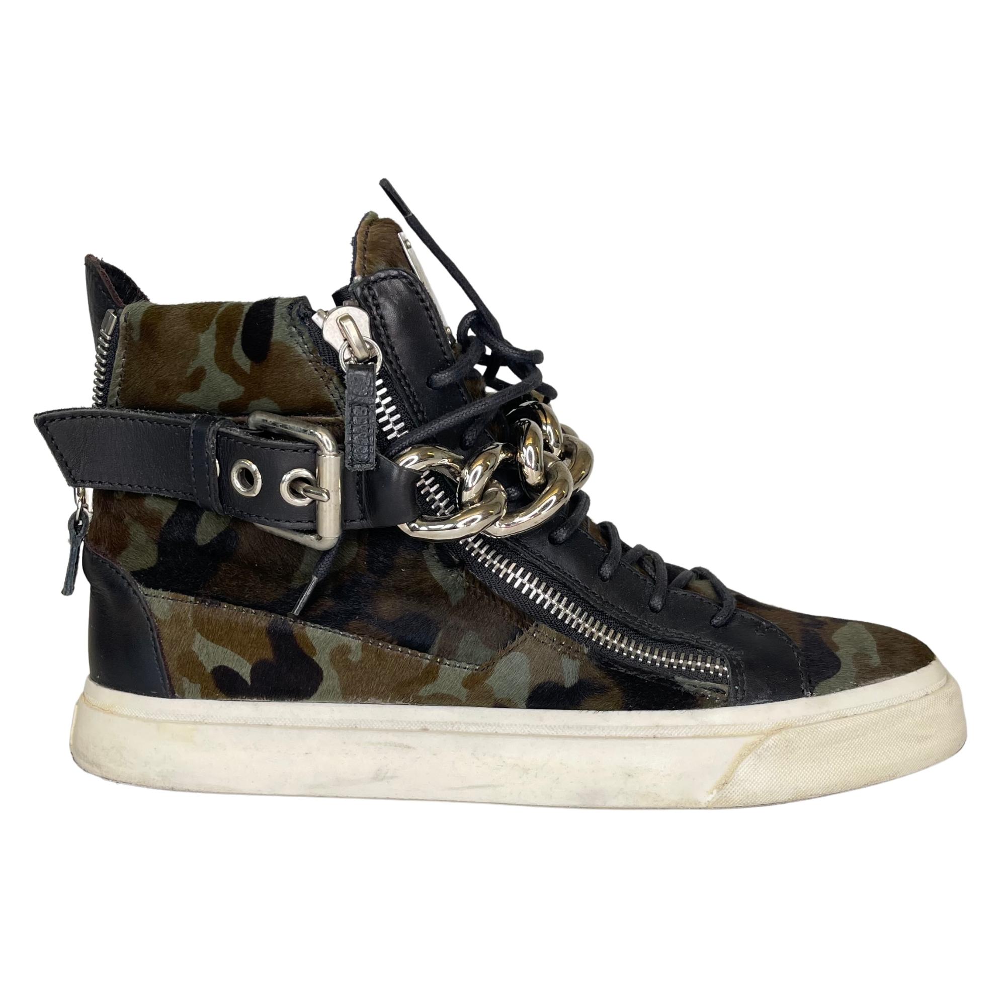 Giuseppe Zanotti Camouflage Calf Hair Chain London High Top Sneakers (43 For Sale at 1stDibs