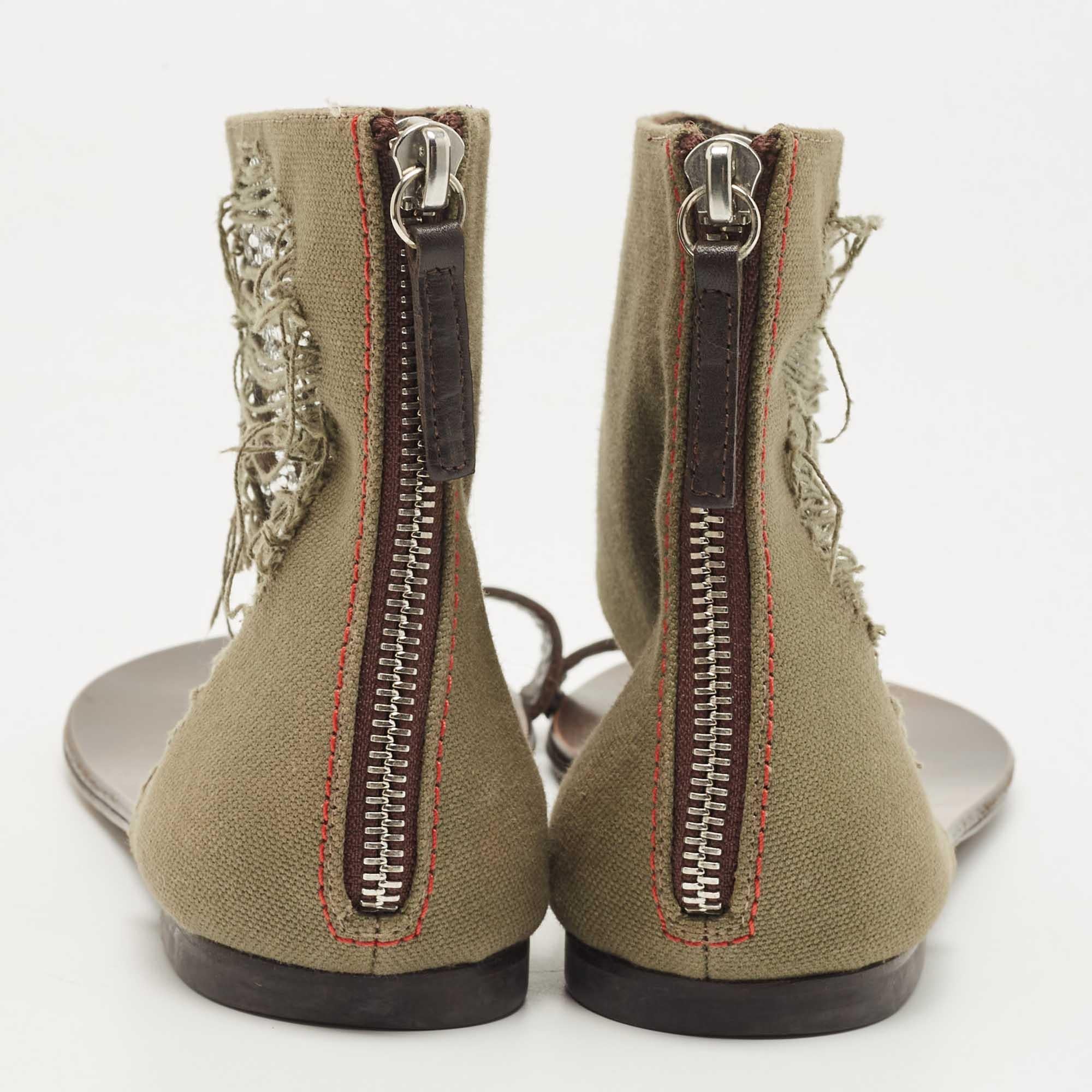 Giuseppe Zanotti Canvas Schädelkristall verschönert Zehe Ring Reißverschluss flache Größe 36 Damen im Angebot