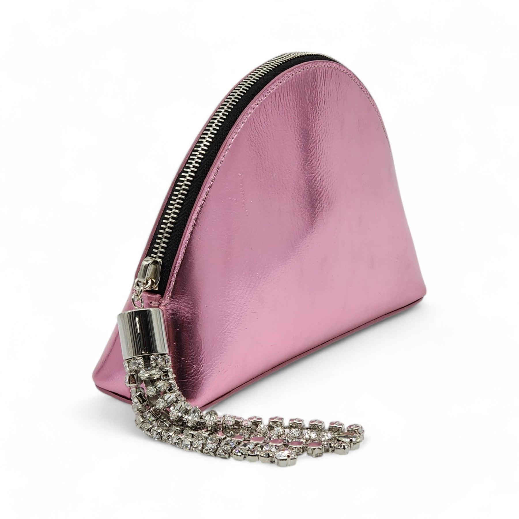 Giuseppe Zanotti Clutch Bag Leather in Pink.

Additional information:
Material: Calf leather in metallic finish
Metal signature detail on the side
Metallic zipper chain charm
Zippered top closure
Silver metal hardware
Fabric lining
Style: