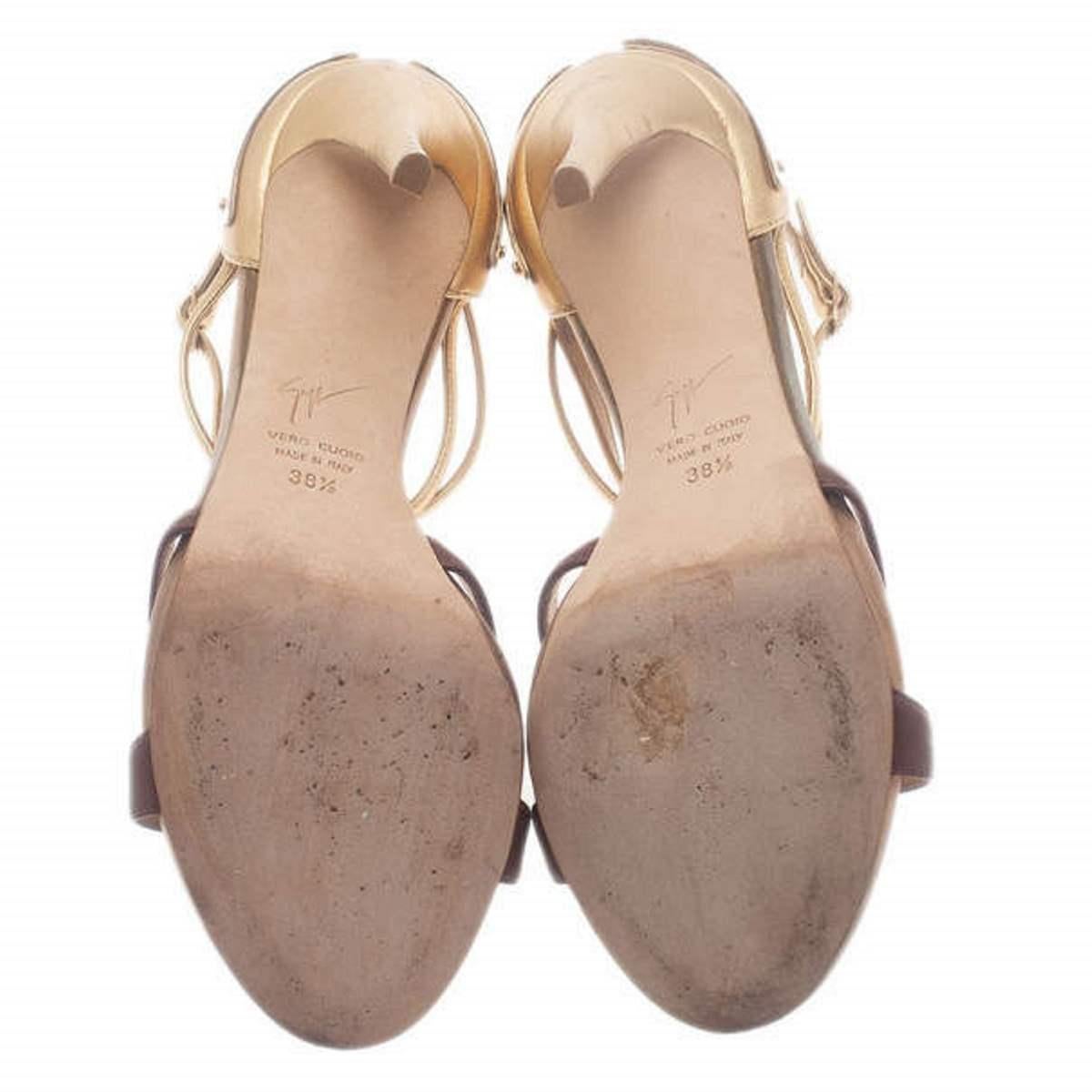 Giuseppe Zanotti Cognac & Gold Leather Metal Plated T-Strap Sandals Size 38.5 Bon état à Dubai, Al Qouz 2