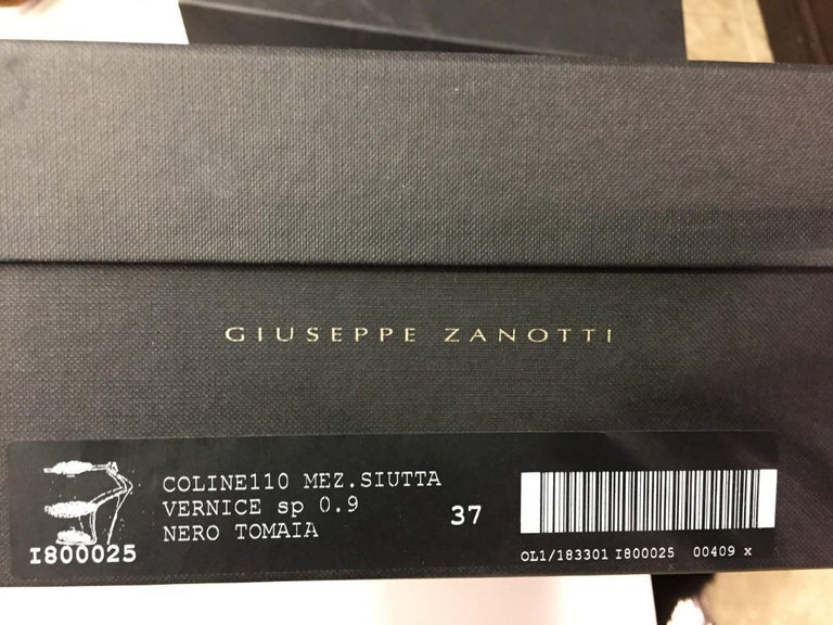 Giuseppe Zanotti Coline Lips Leather Stiletto Sandals In New Condition For Sale In North York, CA