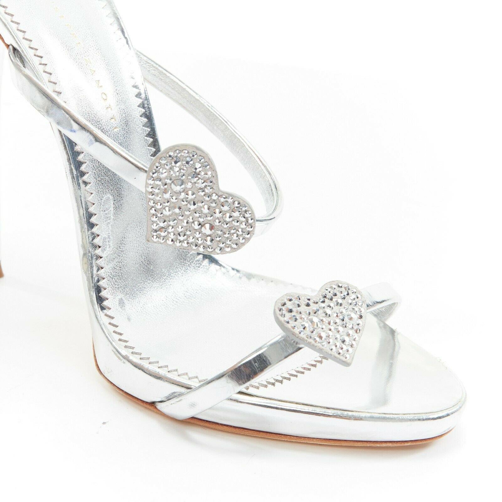 GIUSEPPE ZANOTTI Sandalias de tacón Coline de piel plateada con corazón de cristal EU39 1