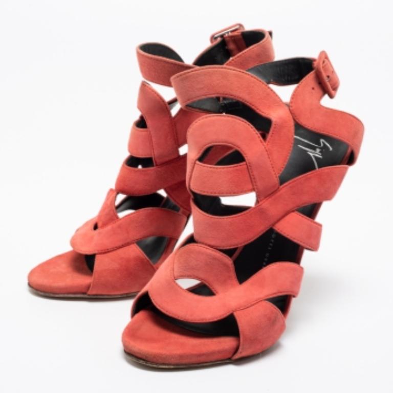 Giuseppe Zanotti Sandalias de ante rosa coral recortadas tamaño 40 en venta 3