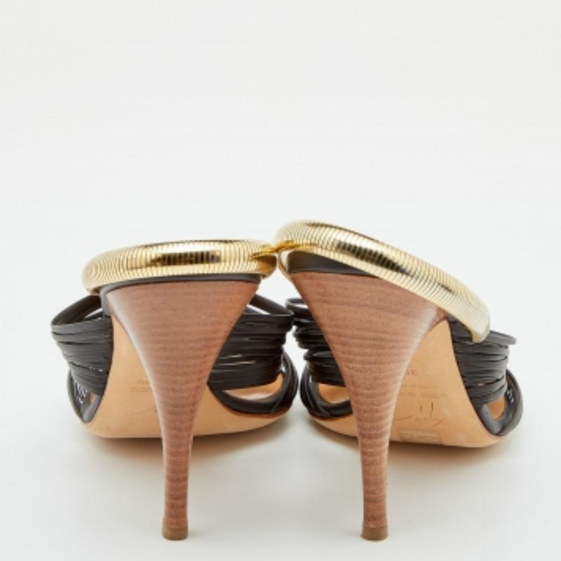 Giuseppe Zanotti Sandales en cuir à lanières marron foncé Taille 38 Pour femmes en vente