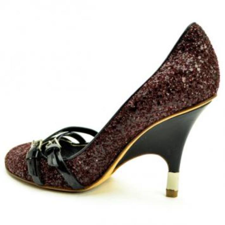 Nero Giuseppe Zanotti Design con borchie Taglia 35,5 in vendita