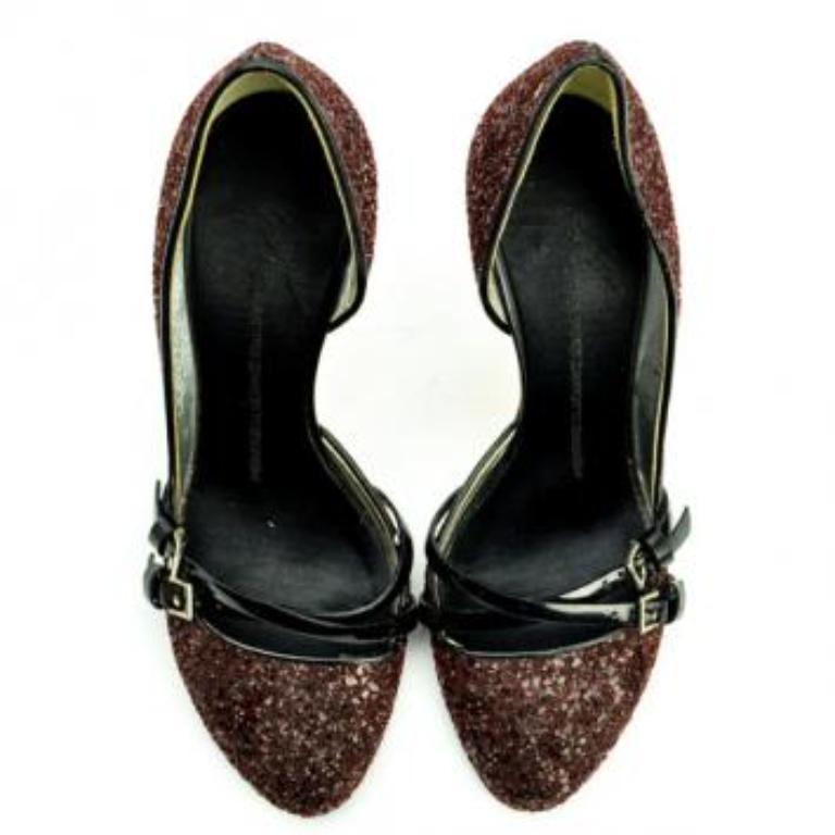 Donna Giuseppe Zanotti Design con borchie Taglia 35,5 in vendita