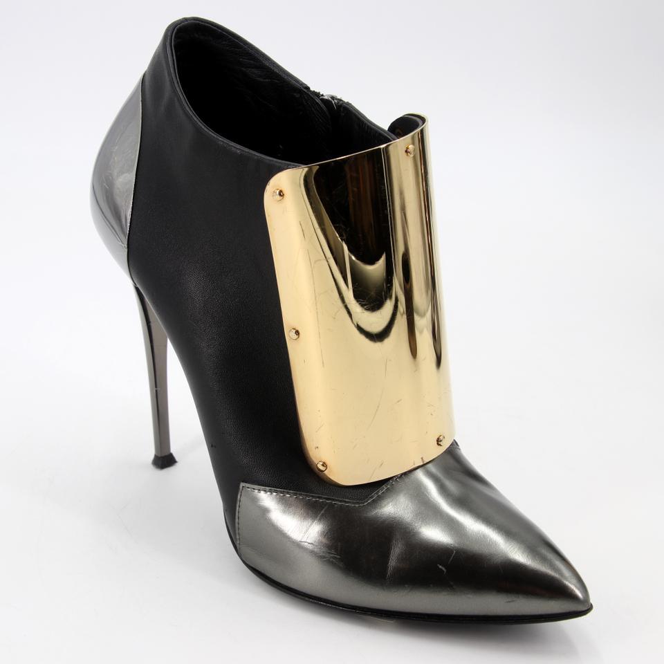 Giuseppe Zanotti Designs Metal Plate Ankle Shielded Booties 9.5 GZ-S0929P-0321 For Sale 1