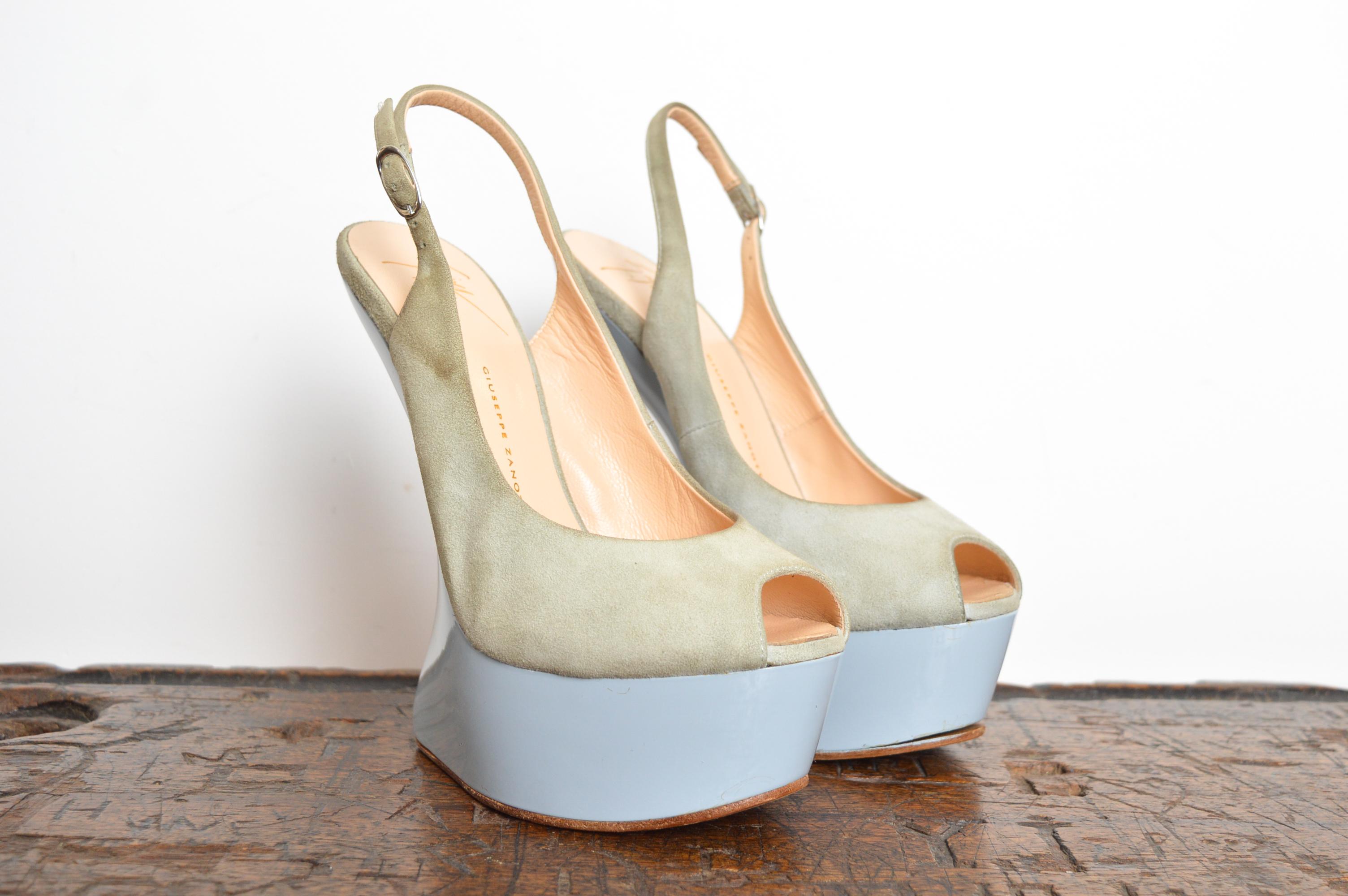 Women's Giuseppe Zanotti Dove Grey Suede Peep Toe Platform Heel Less Slingback EU 37.5 For Sale