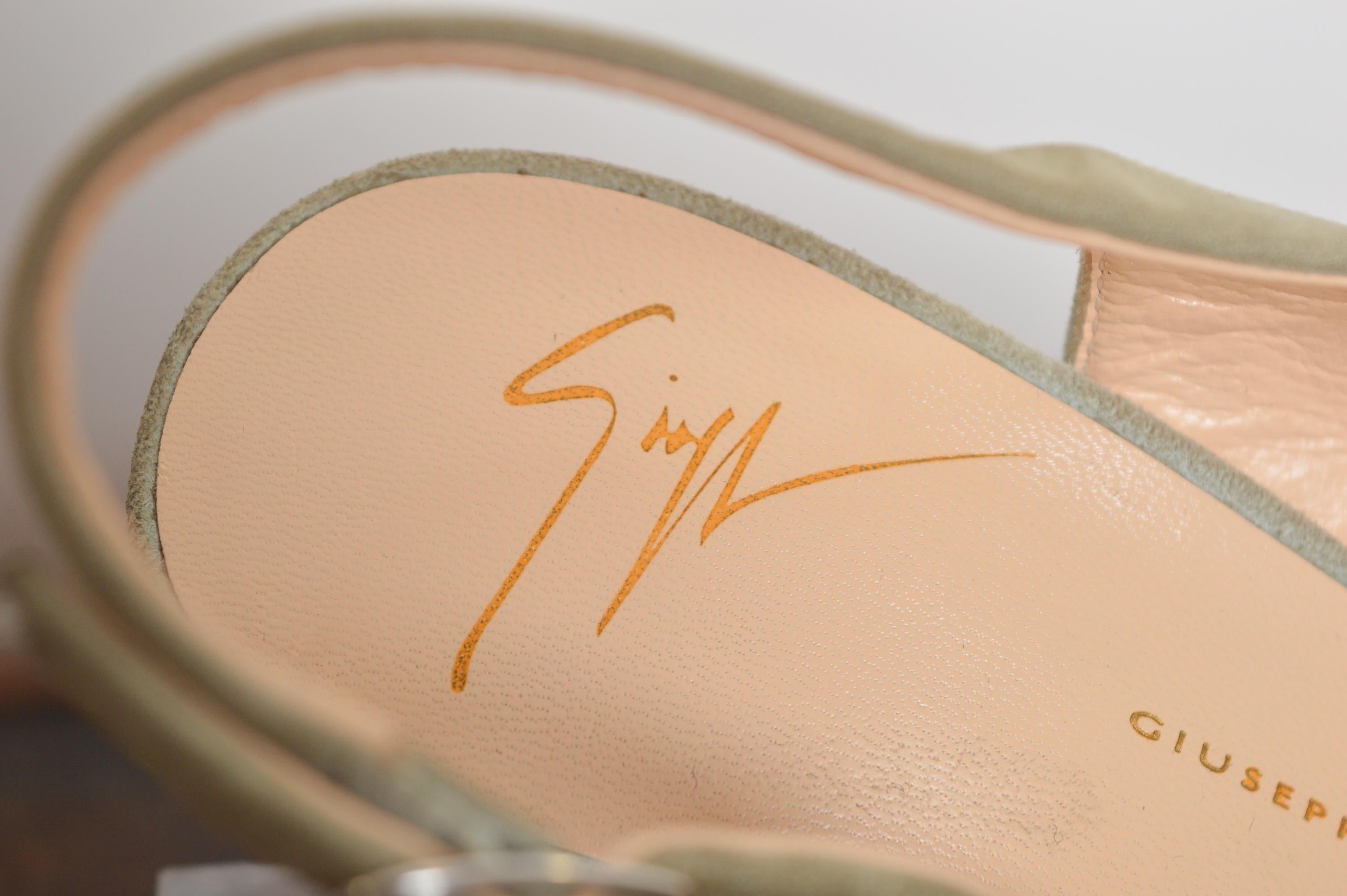 Giuseppe Zanotti Dove Grey Suede Peep Toe Platform Heel Less Slingback EU 37.5 For Sale 3