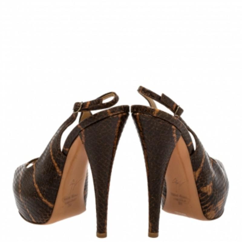 Women's Giuseppe Zanotti Embossed Leather Platform Peep Toe Slingback Sandals Size 37 For Sale