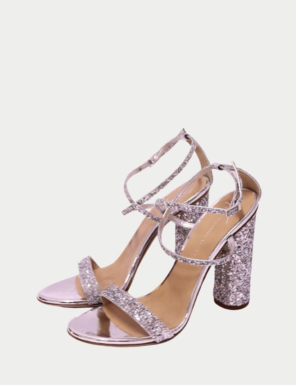 Giuseppe Zanotti - UE 39 Beige en venta