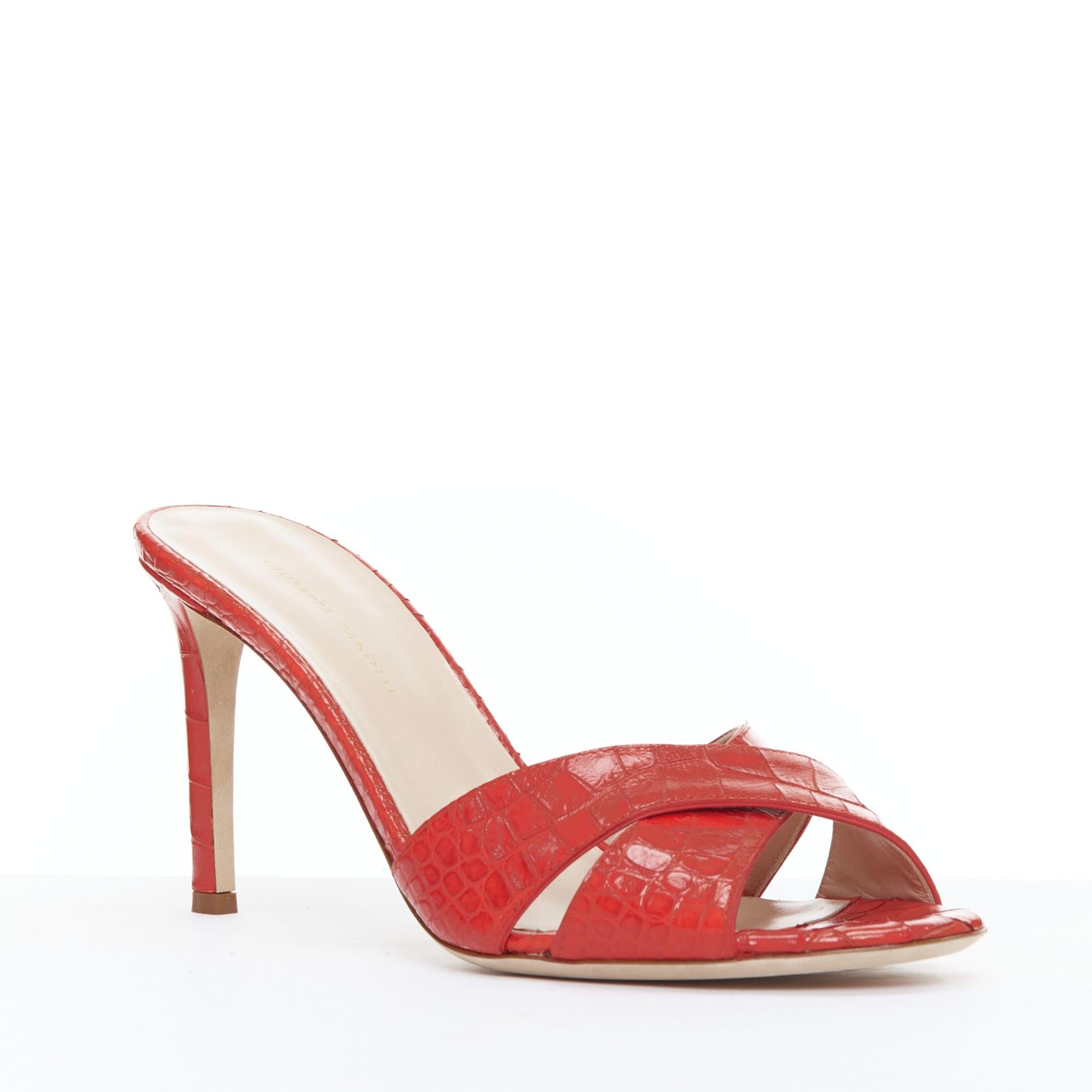 GIUSEPPE ZANOTTI Felicia sandale mule croisée en cuir rouge embossé EU39
Référence : JHDN/A00021
Marque : Giuseppe Zanotti
Modèle : Felicia
MATERIAL : Cuir
Couleur : Rouge
Motif : Imprimé animal
Fermeture : Slip On
Doublure : Cuir nude
Détails