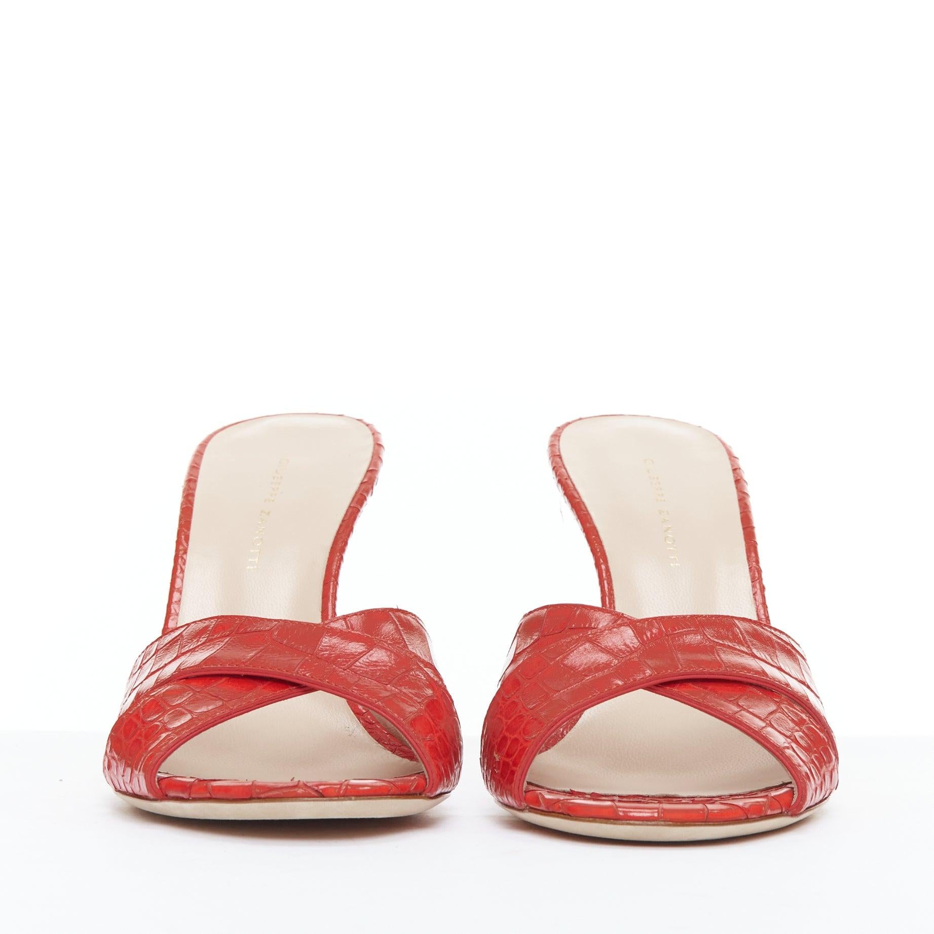 Orange GIUSEPPE ZANOTTI Felicia sandale mule croisée en cuir rouge embossé EU39 en vente