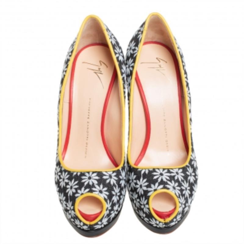 Gray Giuseppe Zanotti Floral Print Fabric And Leather Platform Pumps Size 38 For Sale