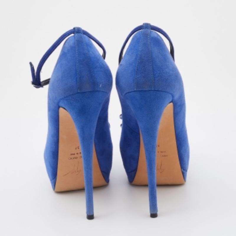 Giuseppe Zanotti escarpins à plateforme avec appliques florales à bout ouvert taille 37 Bon état - En vente à Dubai, Al Qouz 2