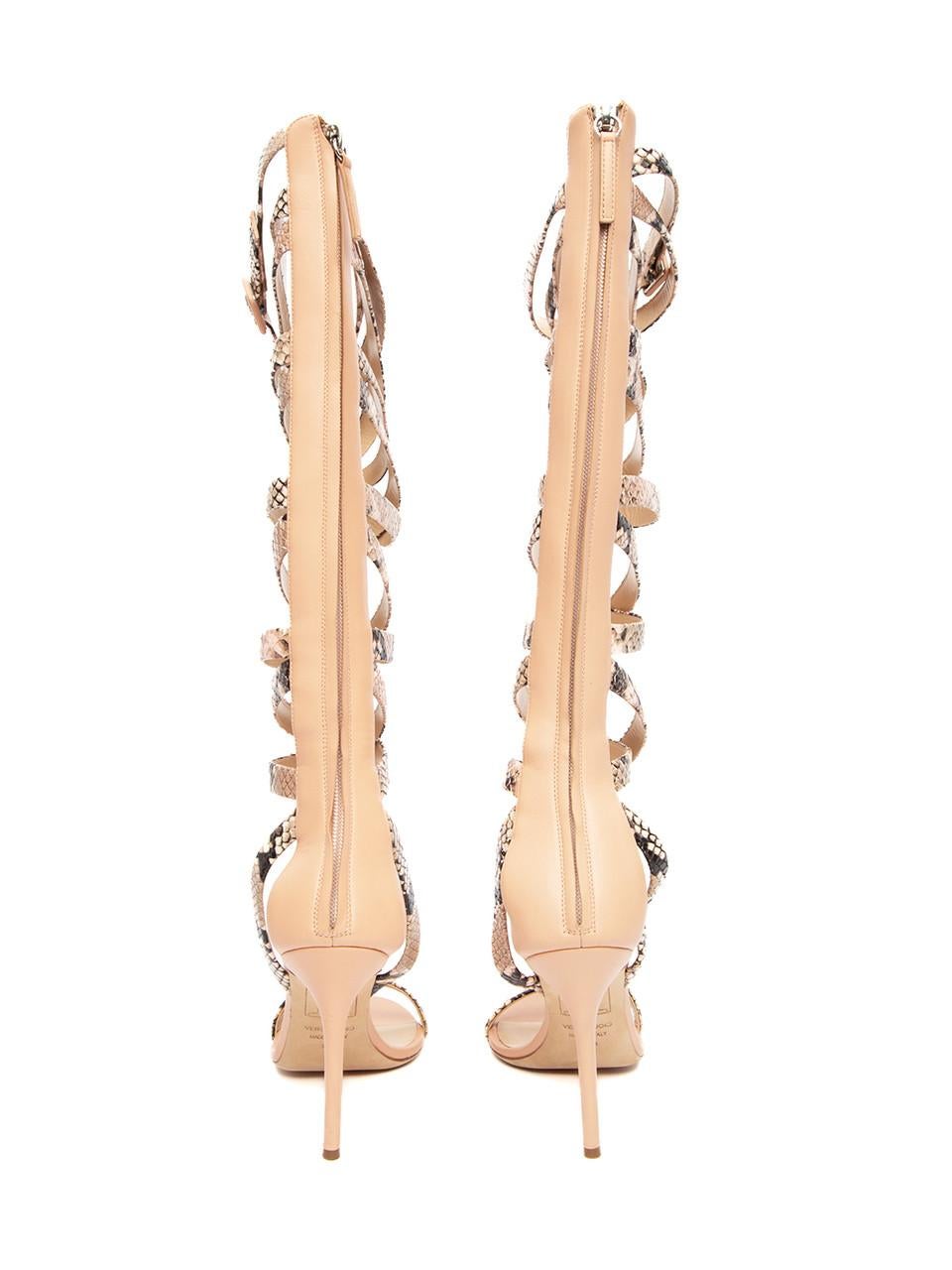 Giuseppe Zanotti for Jenifer Lopez Beige Strappy Gladiator Sandals Size IT 38.5 Pour femmes en vente