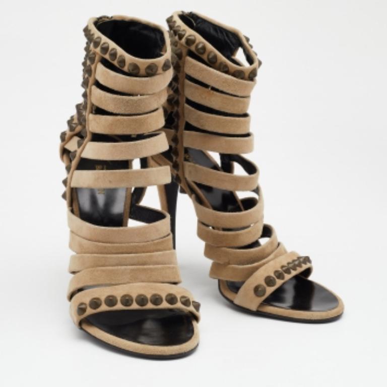 Giuseppe Zanotti For Pierre Balmain Beige Suede Studded Strappy Sandals Size 39 For Sale 1