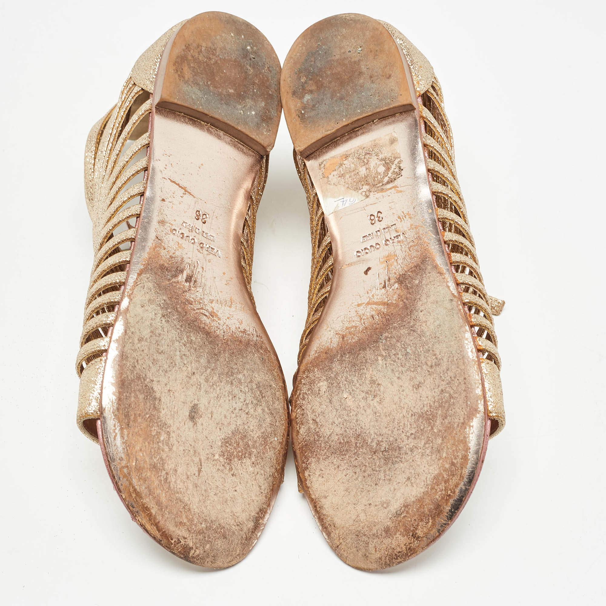 Giuseppe Zanotti Gold Glitter Zipped Caged Flat Sandals Size 36 For Sale 2