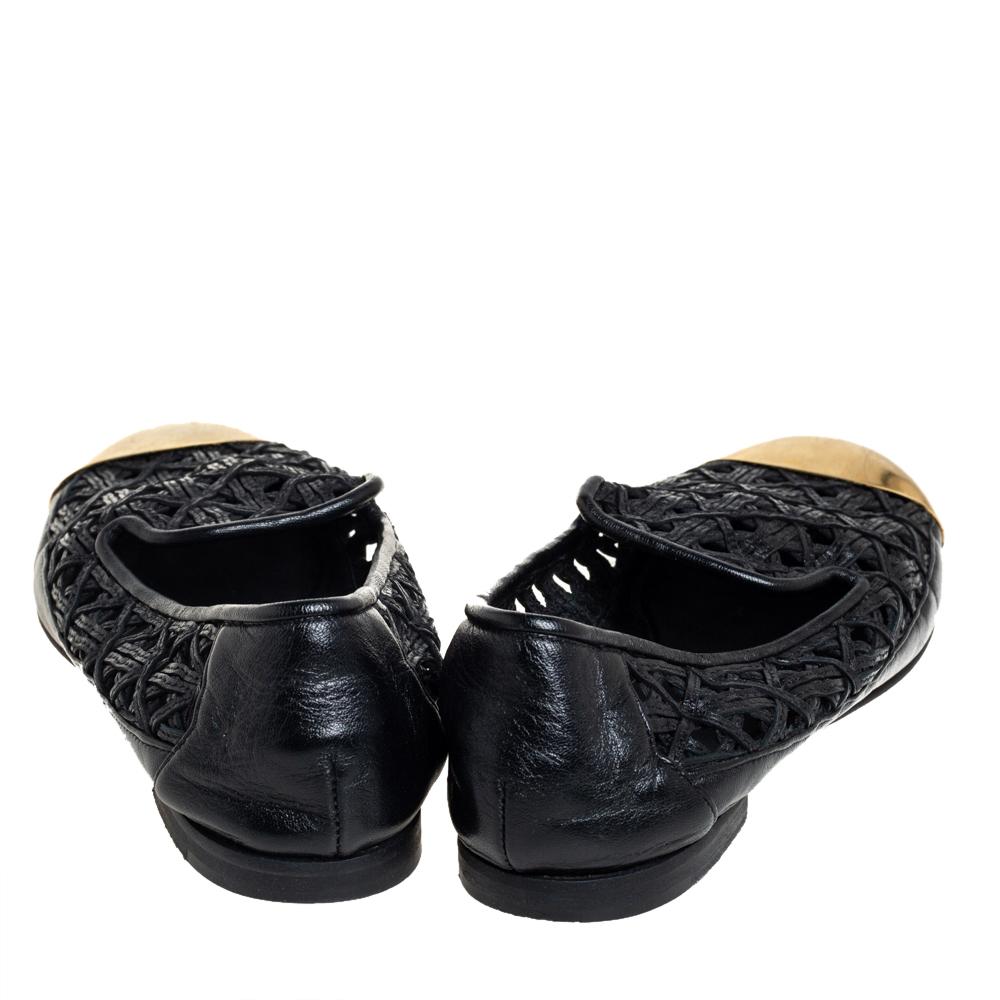 Women's Giuseppe Zanotti Gold Leather Cap Toe Slip On Loafers Size 37 For Sale