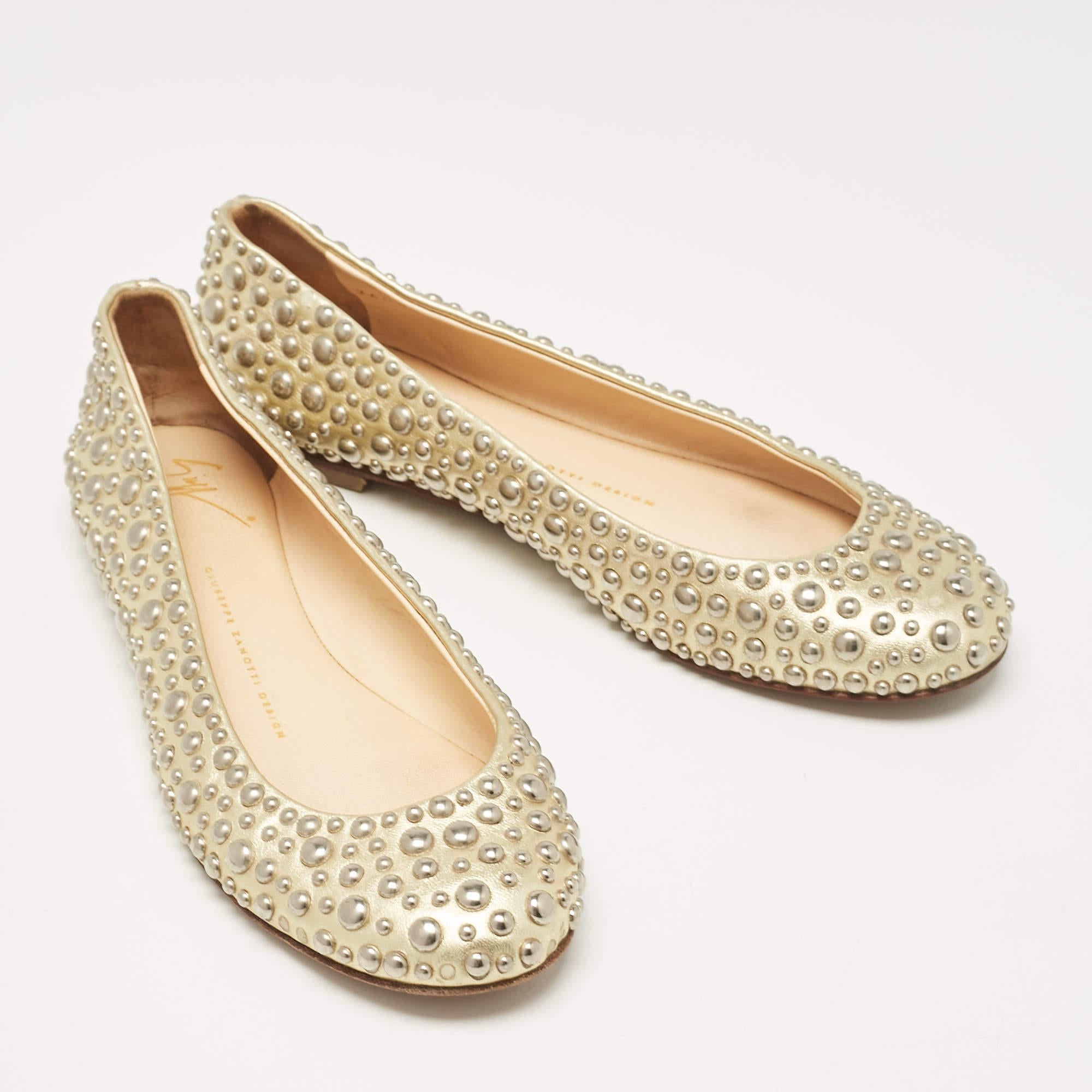 Women's Giuseppe Zanotti Gold Leather Embellished Ballet Flats Size 37 For Sale