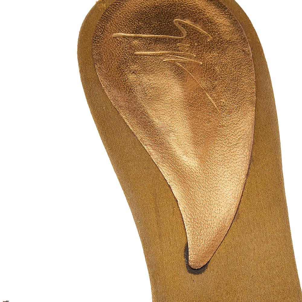 Giuseppe Zanotti Gold Leather Slide Sandals Size 41 For Sale 3