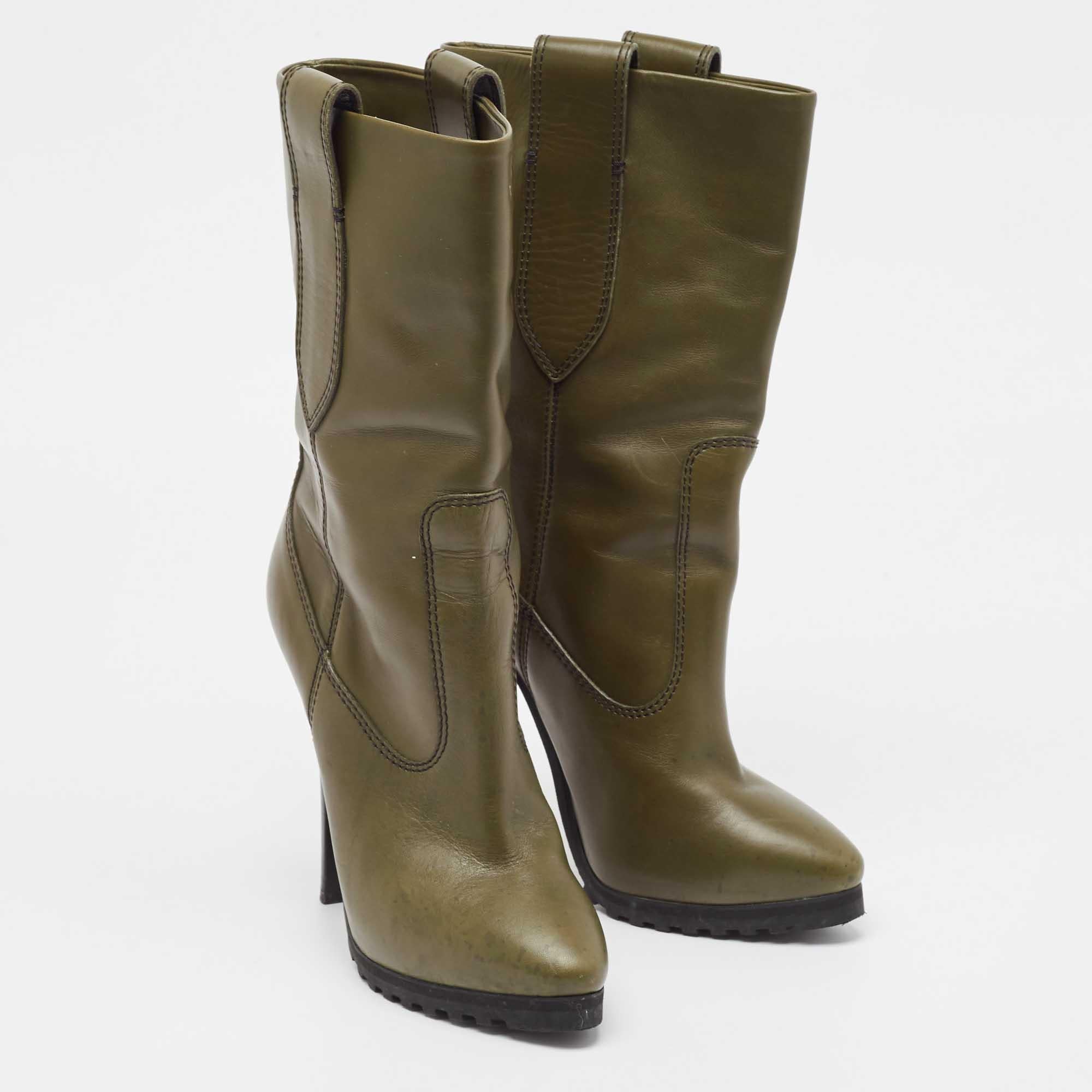 Giuseppe Zanotti Green Leather Ankle Boots Size 38 In Good Condition For Sale In Dubai, Al Qouz 2
