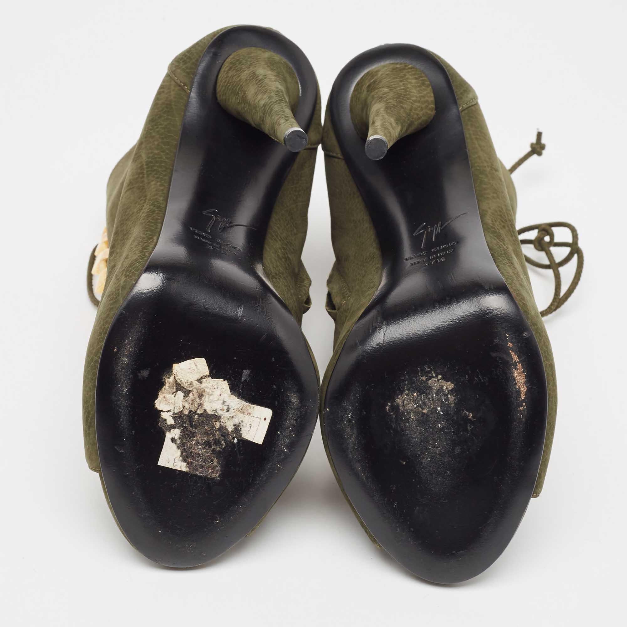 Giuseppe Zanotti - Bottines vertes à nubuck, taille 37,5 en vente 1