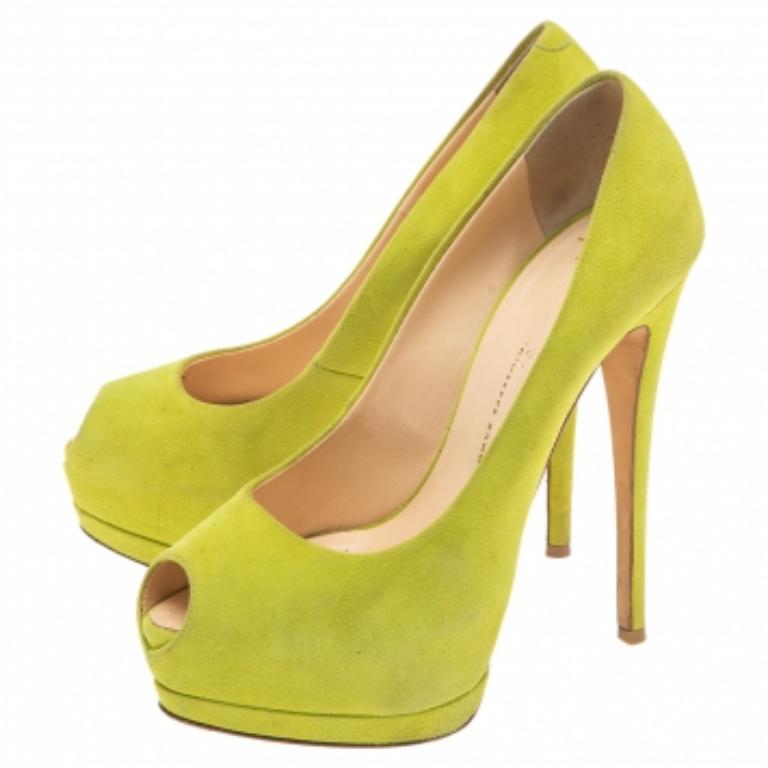 Giuseppe Zanotti Green Suede Sharon Peep-Toe Platform Pumps Size 38 1