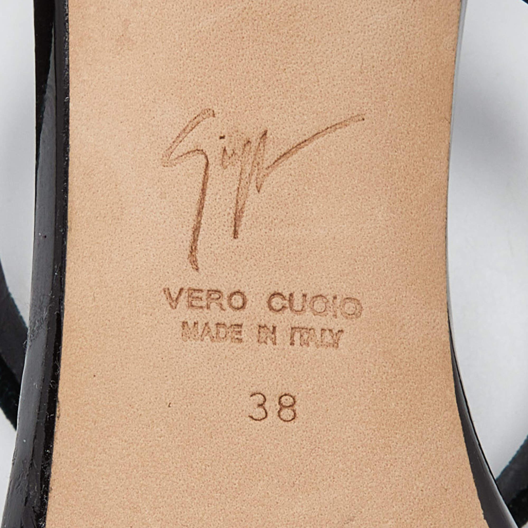 Women's Giuseppe Zanotti Green Velvet Harmony Ankle Strap Sandals Size 38 For Sale