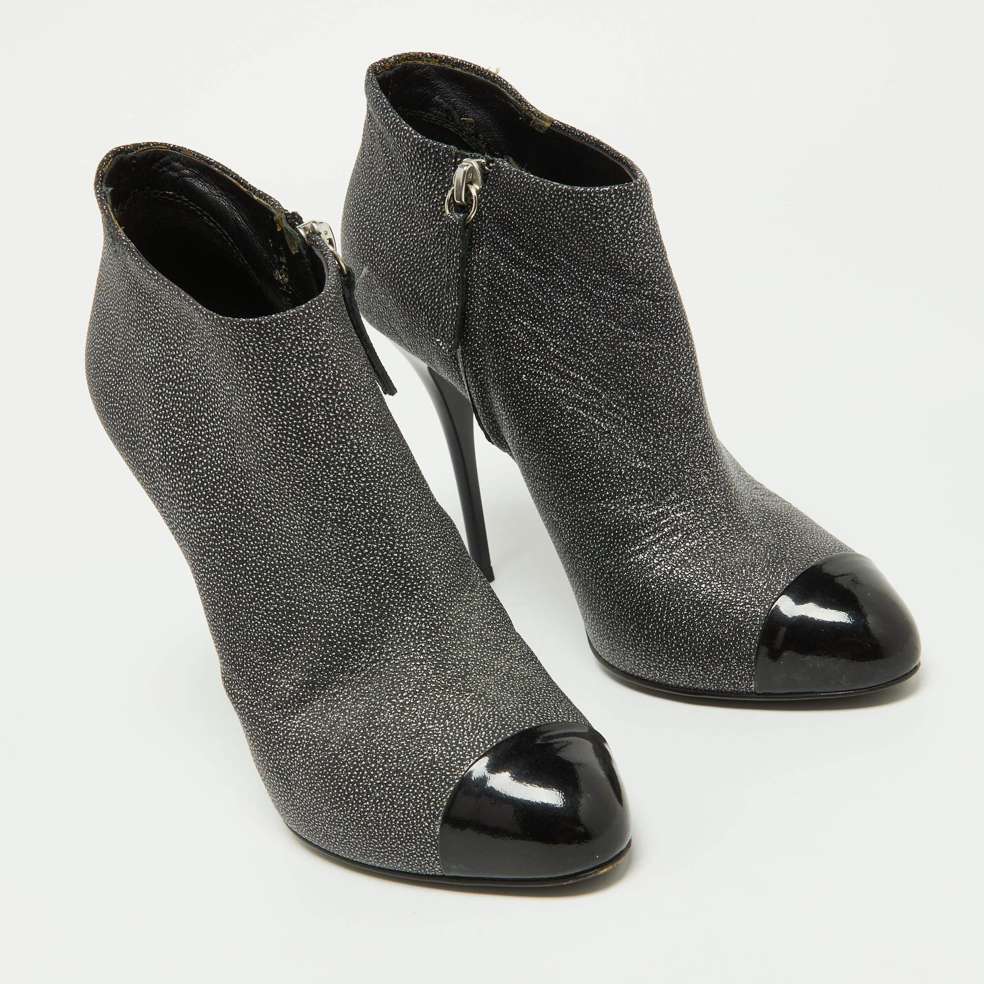 Giuseppe Zanotti - Bottines grises/noires en simili cuir et verni, taille 36,5 Pour femmes en vente