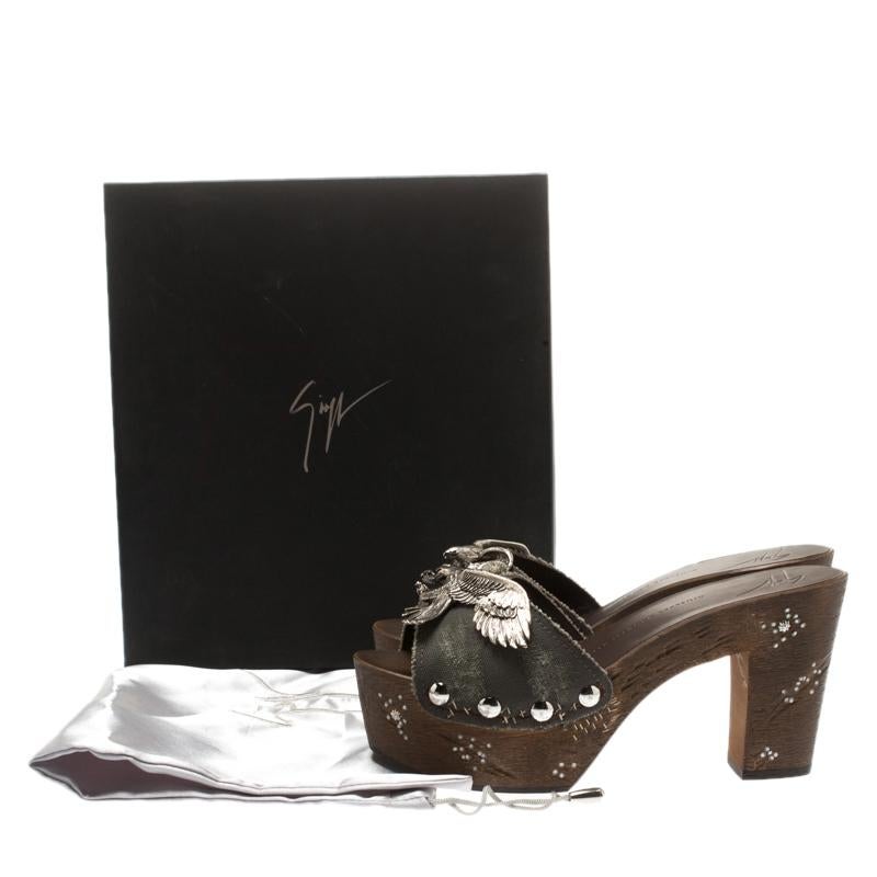 Giuseppe Zanotti Grey Canvas Eagle Embellished Saboot Platform Slides Size 38.5 3