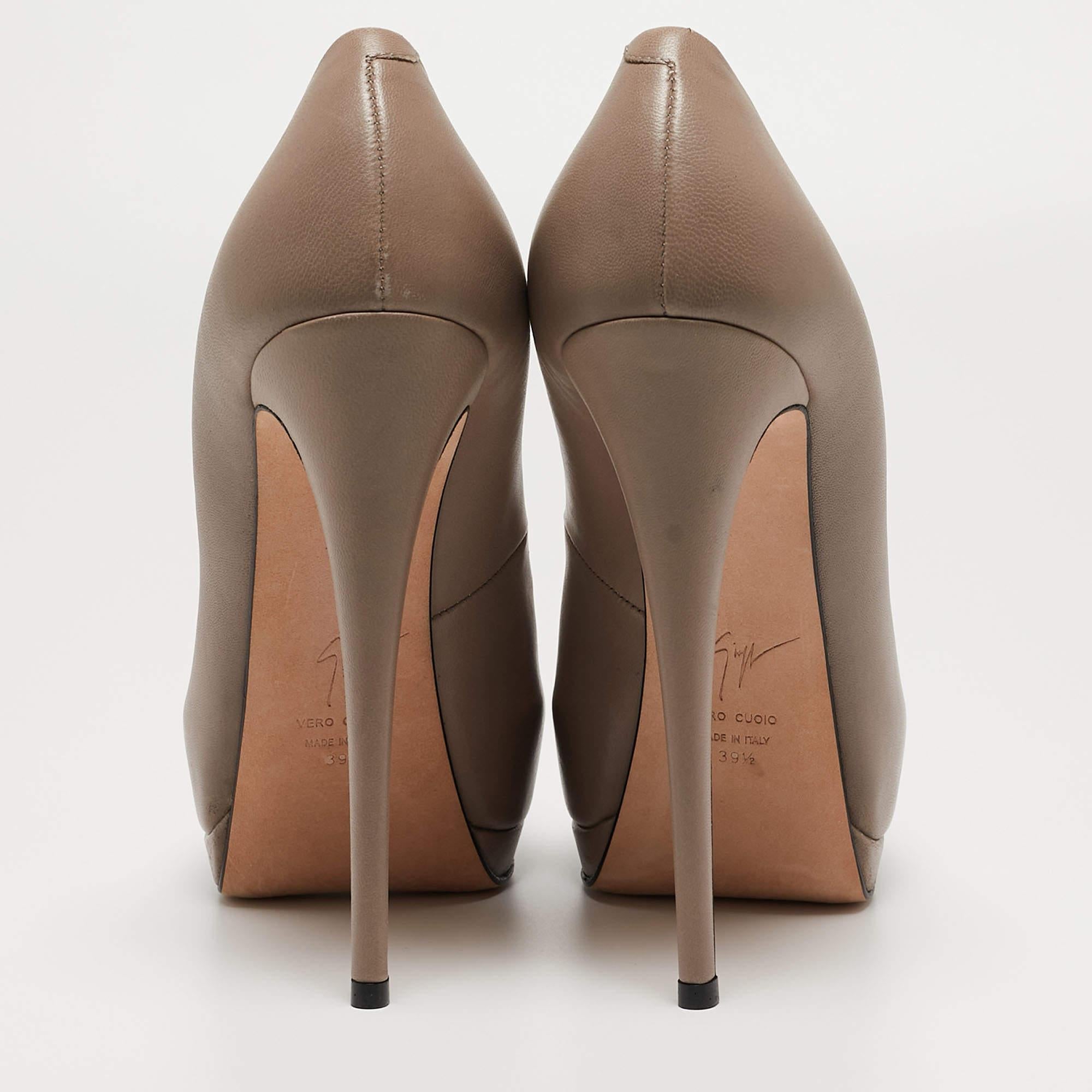 Women's Giuseppe Zanotti Grey Leather Peep Toe Platform Pumps Size 39.5 For Sale