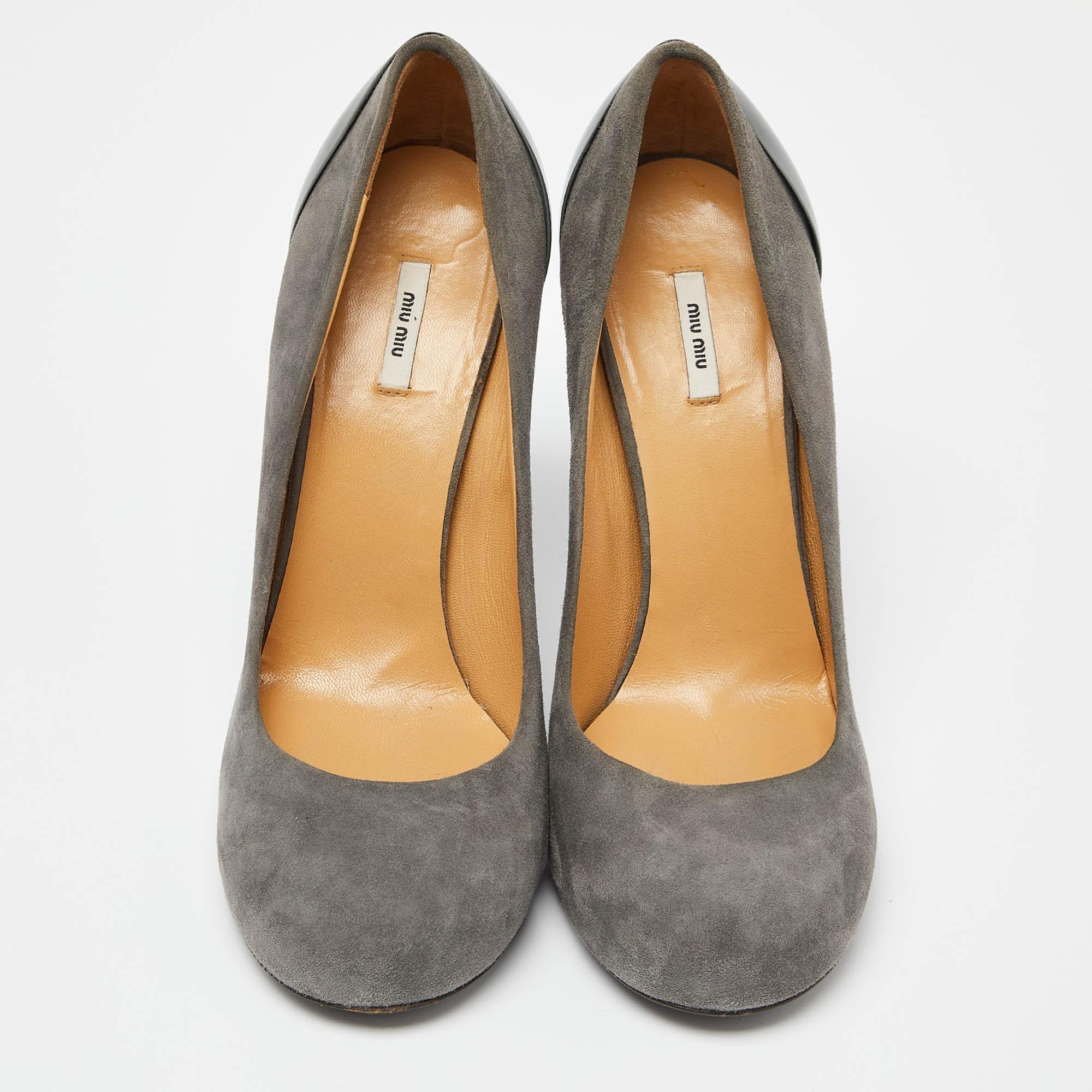 Grigio Giuseppe Zanotti, punta tonda in pelle scamosciata grigia, taglia 38 in vendita