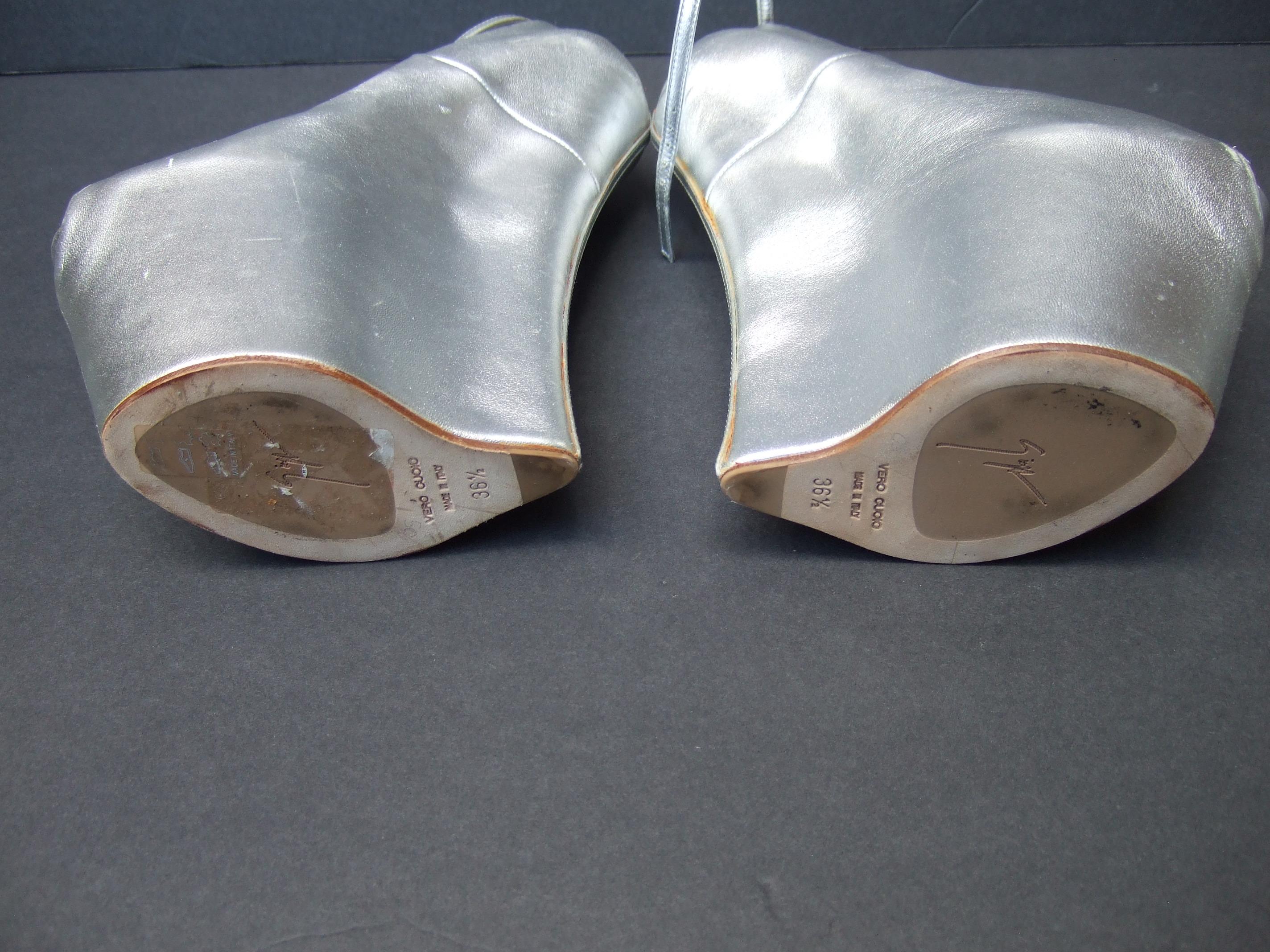 Giuseppe Zanotti Italian Silver Leather Avant-garde Platform Shoes 21st C For Sale 9