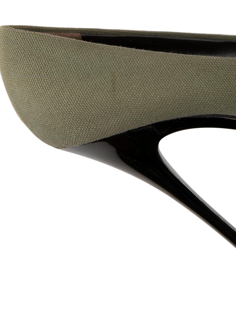 Giuseppe Zanotti Khaki Canvas Peep Toe Heels Size IT 38.5 Pour femmes en vente