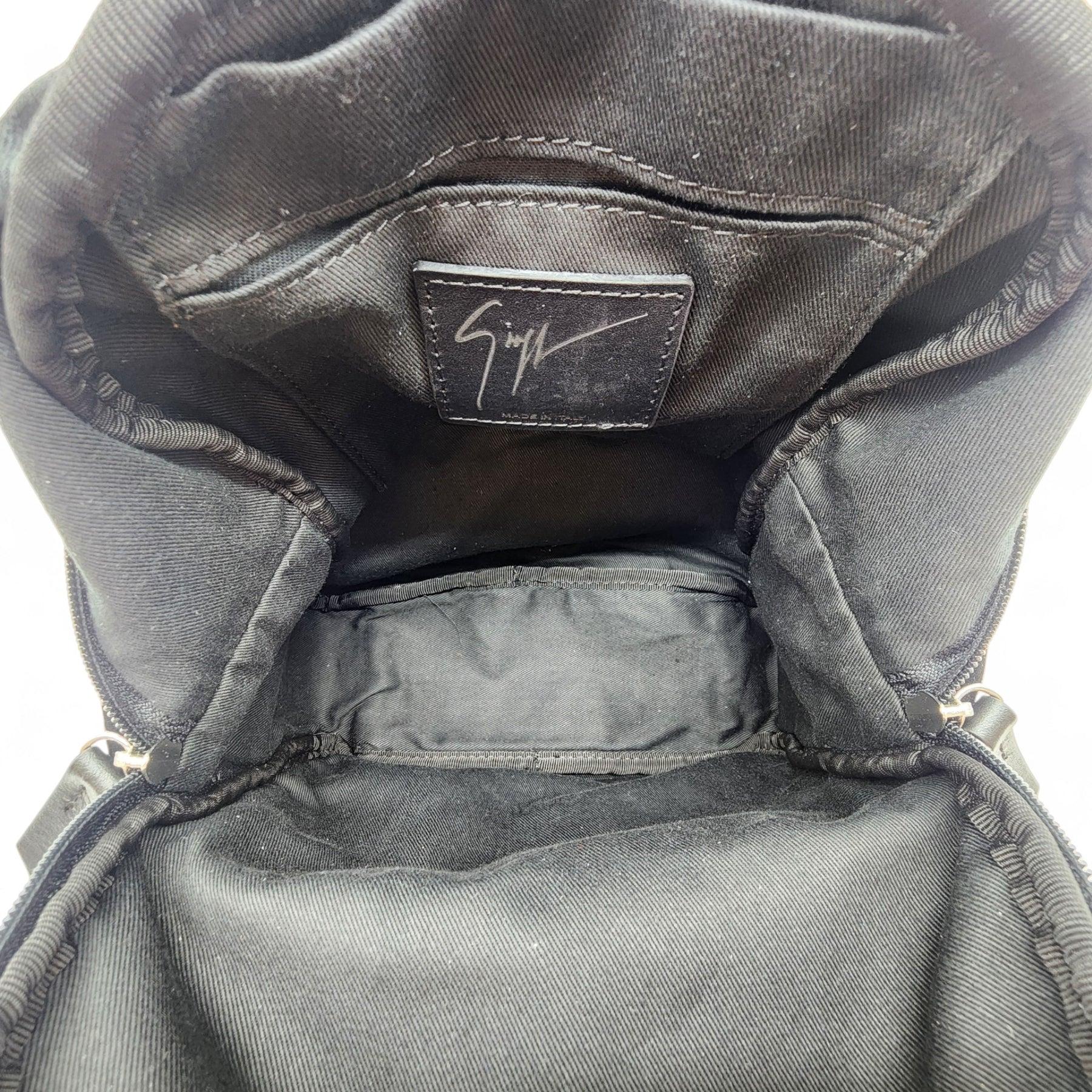 Donna Giuseppe Zanotti Kilo XS Mini Zaino - Velluto in Nero in vendita