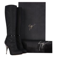 Giuseppe Zanotti Knee Boots With A Cameo Detail & Crystal-Embellished Heel