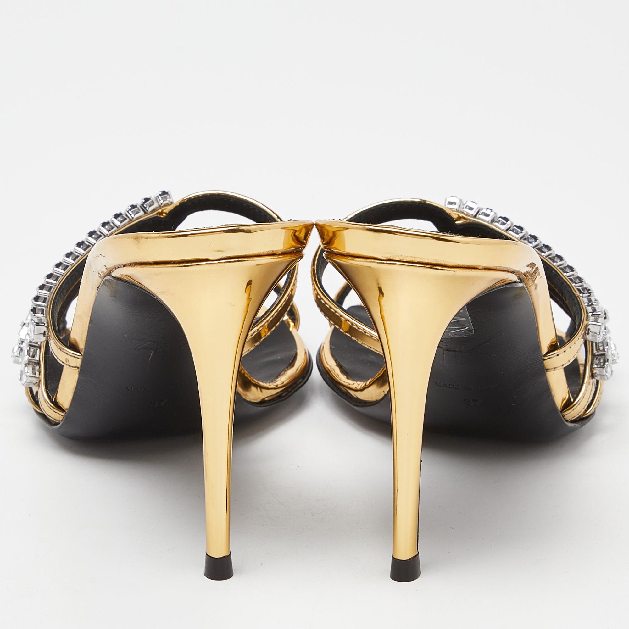 Giuseppe Zanotti Laminated Leather Crystal Embellished Slide Sandals Size 37 For Sale 2