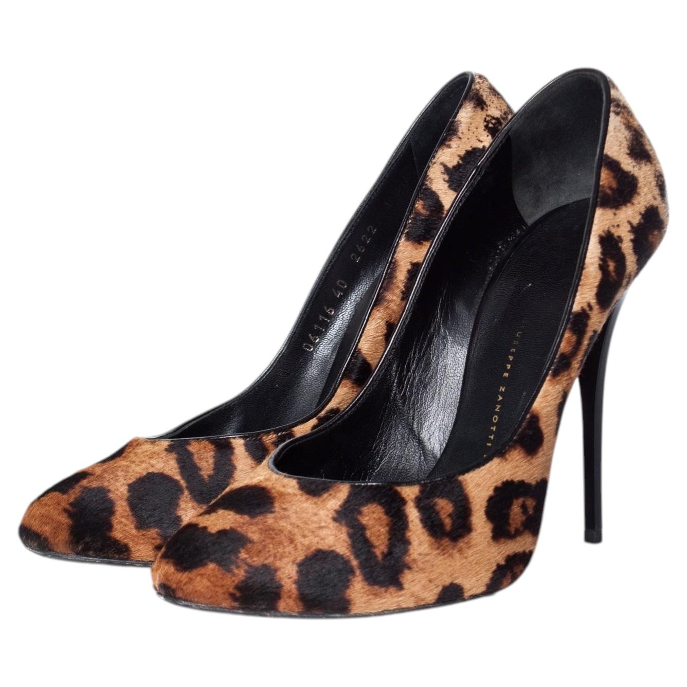 Giuseppe Zanotti, Pompa leopardata in vendita