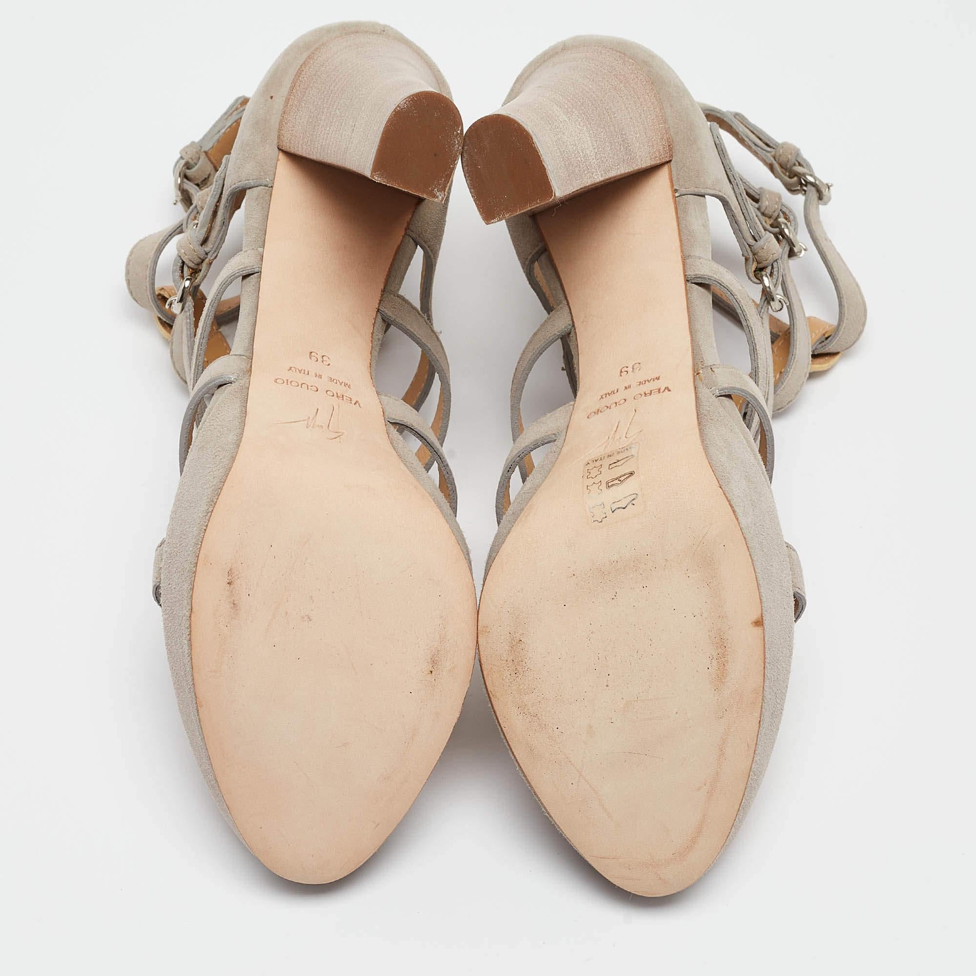 Sandales à bout ouvert Giuseppe Zanotti en daim gris clair taille 39 en vente 1